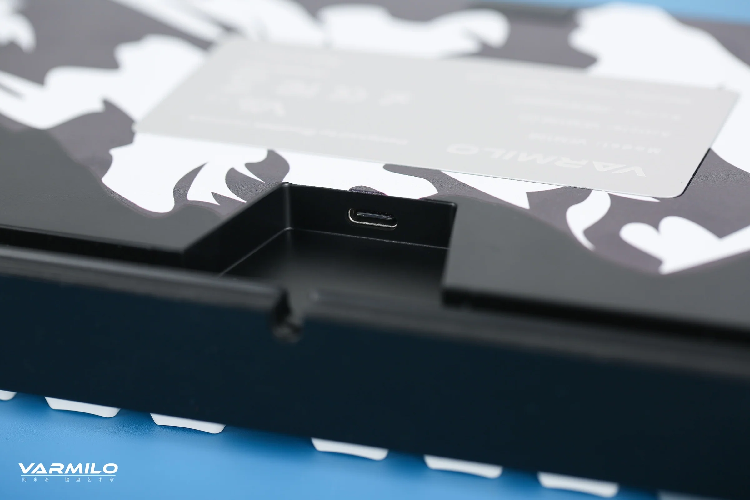 Ducky x Varmilo MIYA Mac Summit White LED 65% Dye Sub PBT Mechanical Keyboard - Image 6