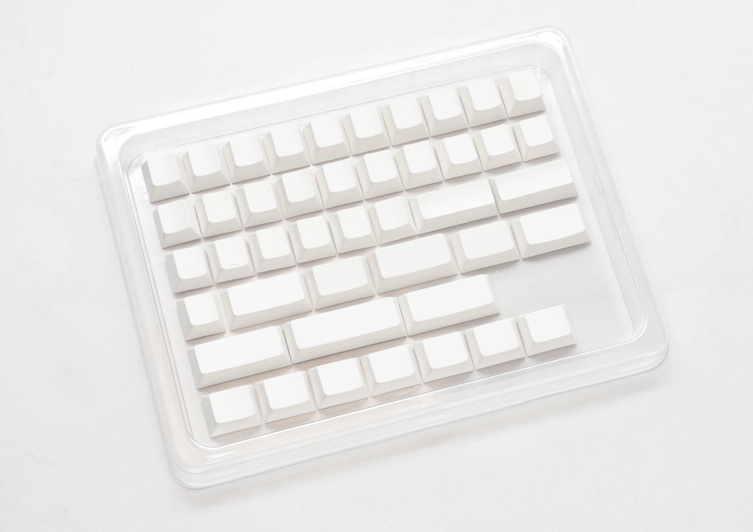 Ducky White Blank 132 Key Cherry Profile PBT Keycap Set - Image 3