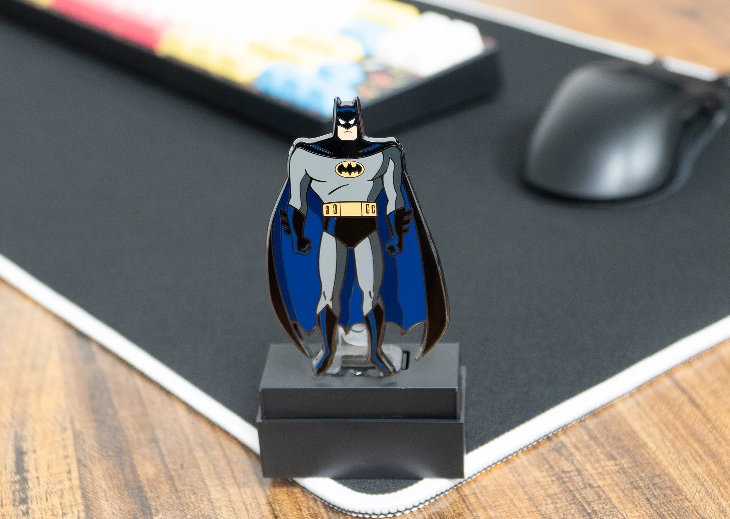 FiGPiN Batman (475) Collectable Enamel Pin - Image 4