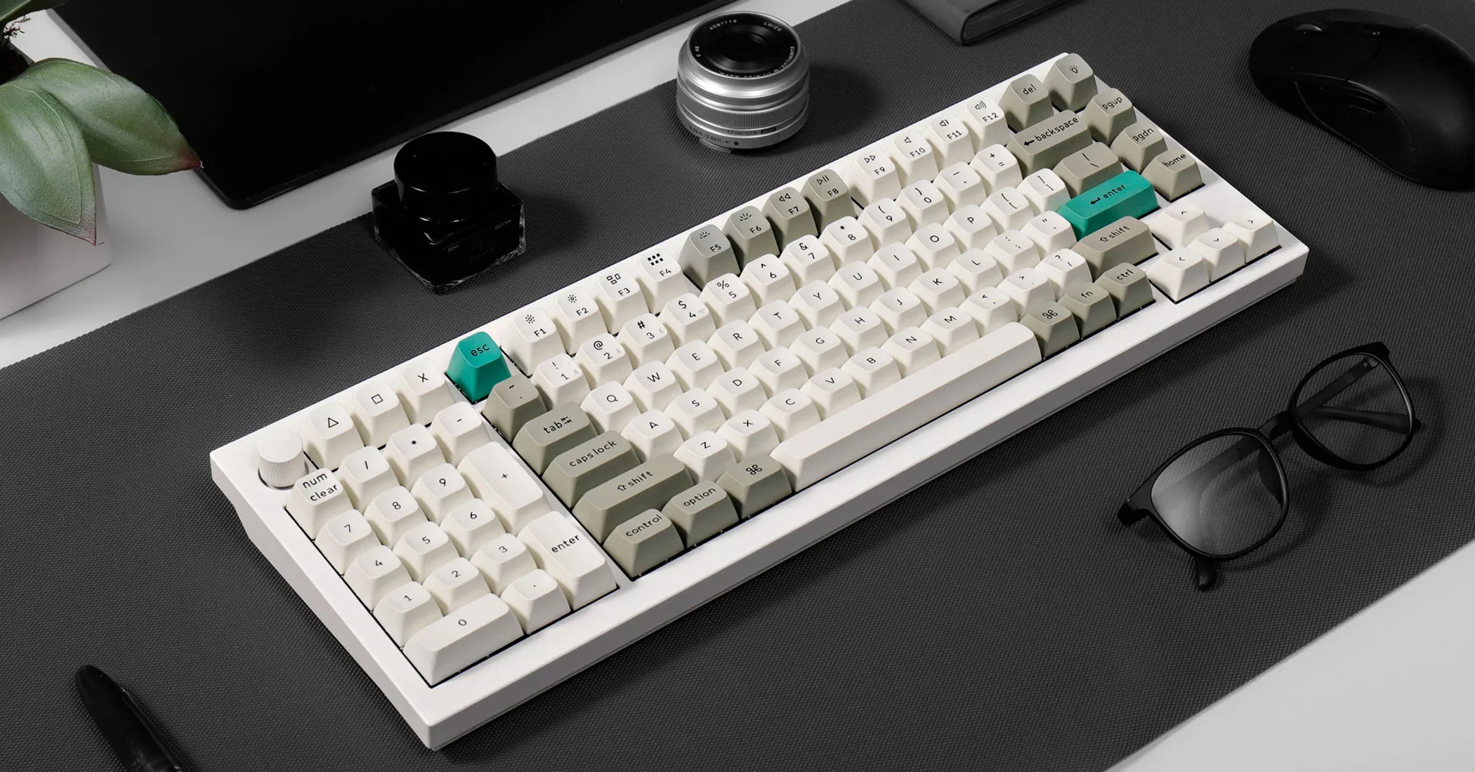 Keychron Q12 Max Southpaw Hotswap Wireless RGB Keyboard - Image 4