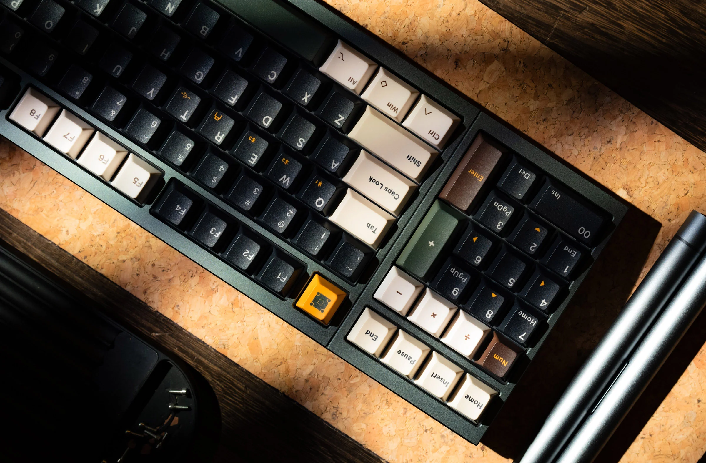 LUMINKEY Luminkey98 Wireless Keyboard - Image 13