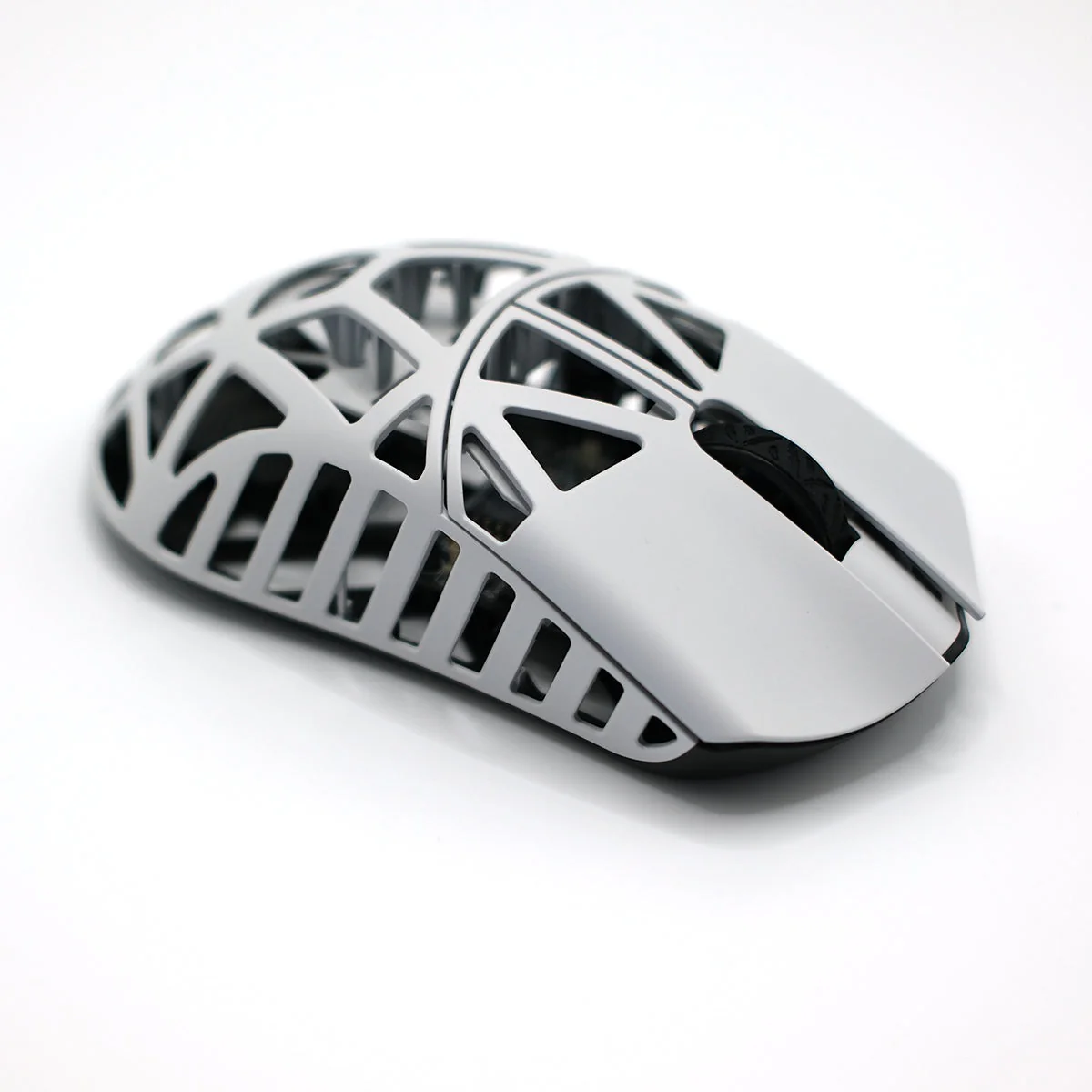 MK x WLMOUSE Beast X Max Wireless 8K Mouse - Image 9