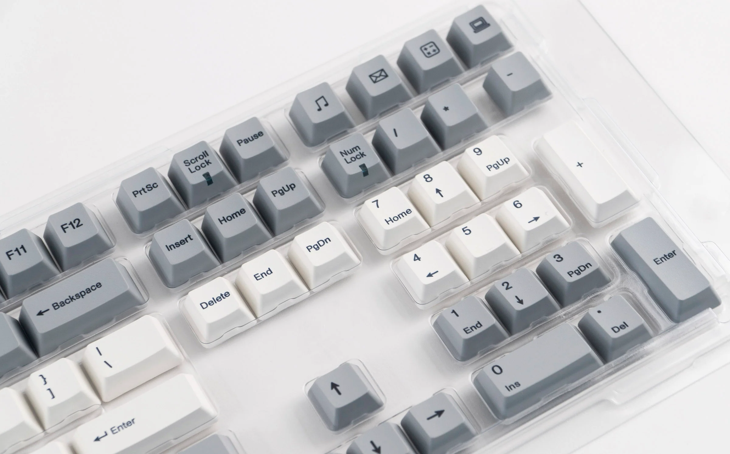 Varmilo Crystallized White / Grey 108 Key Varmilo Profile Dye Sub PBT Keycap Set - Image 3