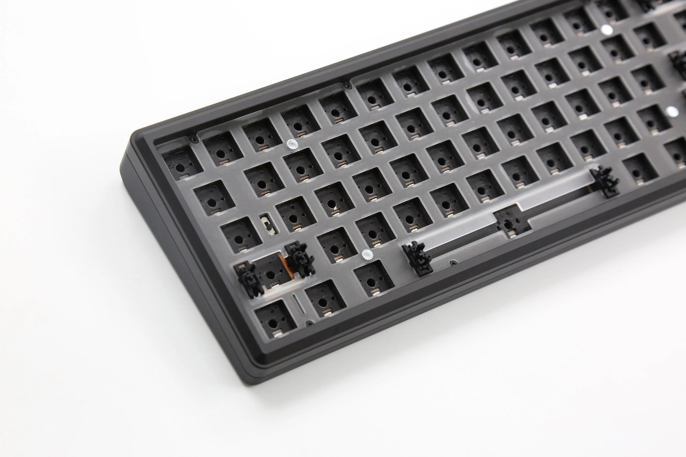 Varmilo Sword68 Classic Black Aluminum Barebones 65% Hotswap Bluetooth RGB Mechanical Keyboard - Image 4