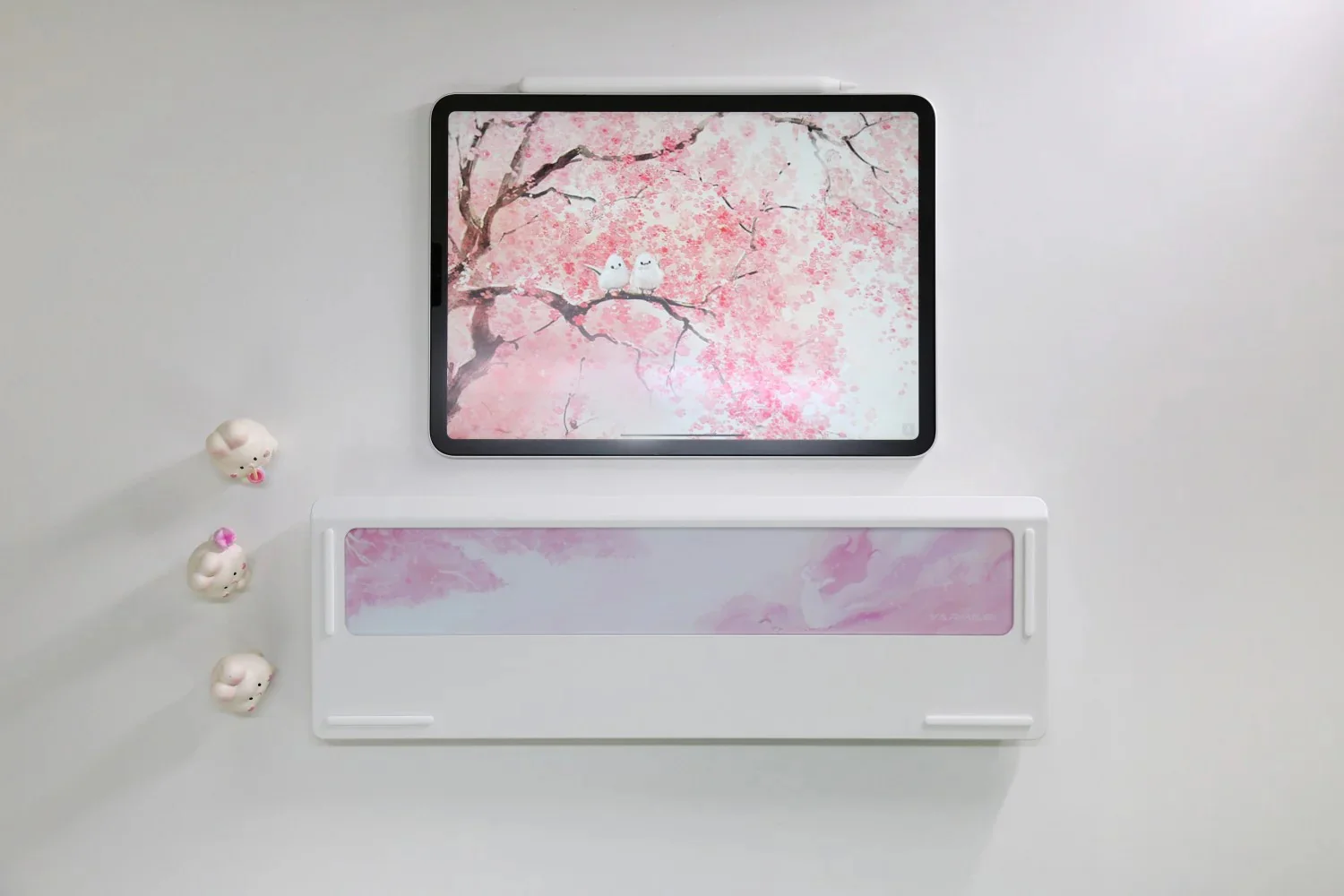 Varmilo Sword68 Sakura Aluminum 65% Hotswap Wireless RGB Mechanical Keyboard - Image 3