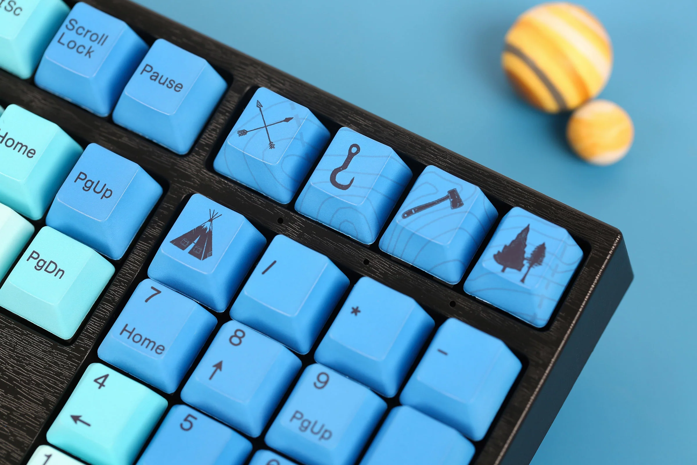 Varmilo VA Series V2 Summit R2 White LED Mechanical Keyboard - Image 4