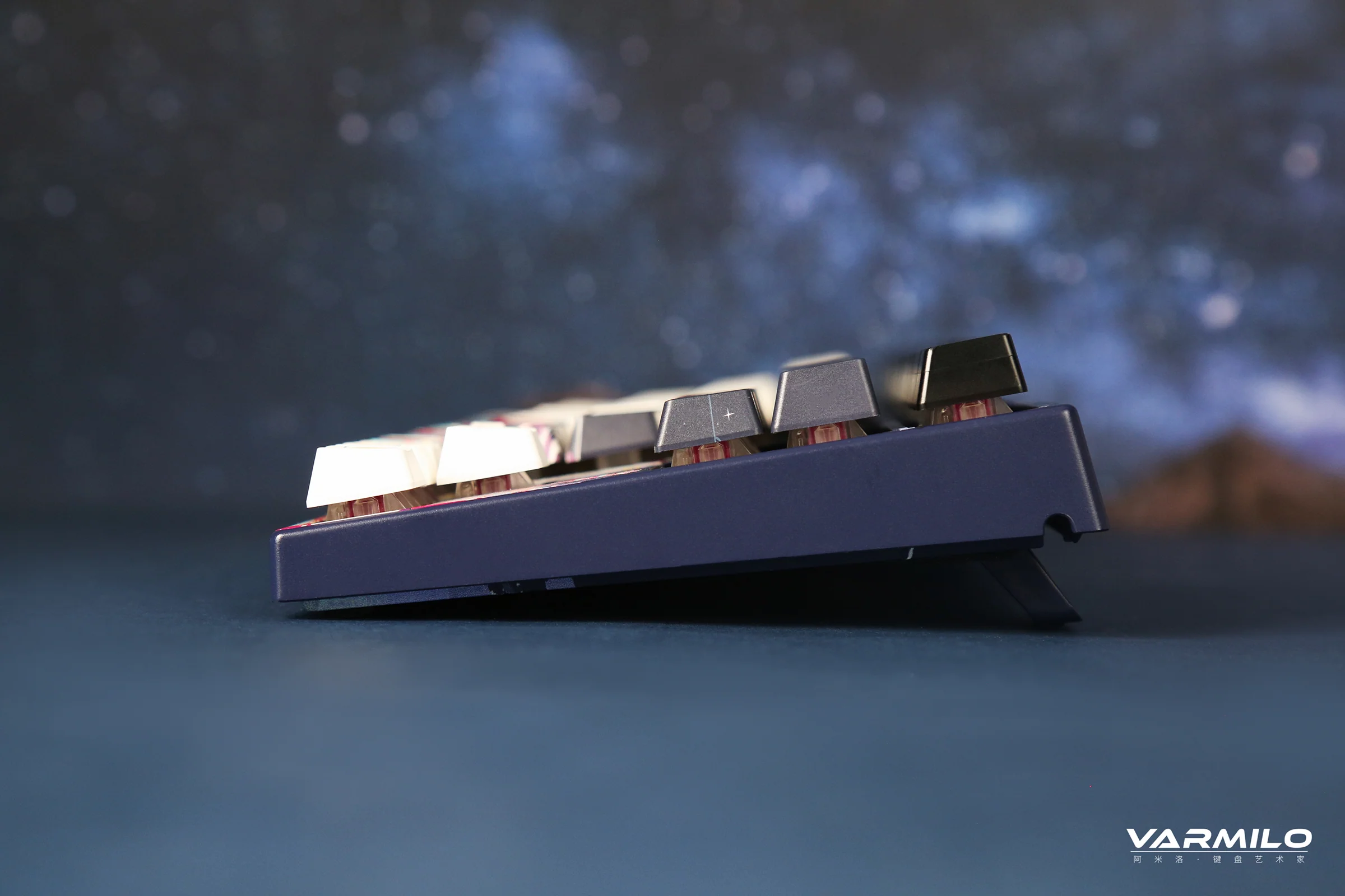 Varmilo VPH87 Chang'e White LED TKL Dye Sub PBT Mechanical Keyboard - Image 4