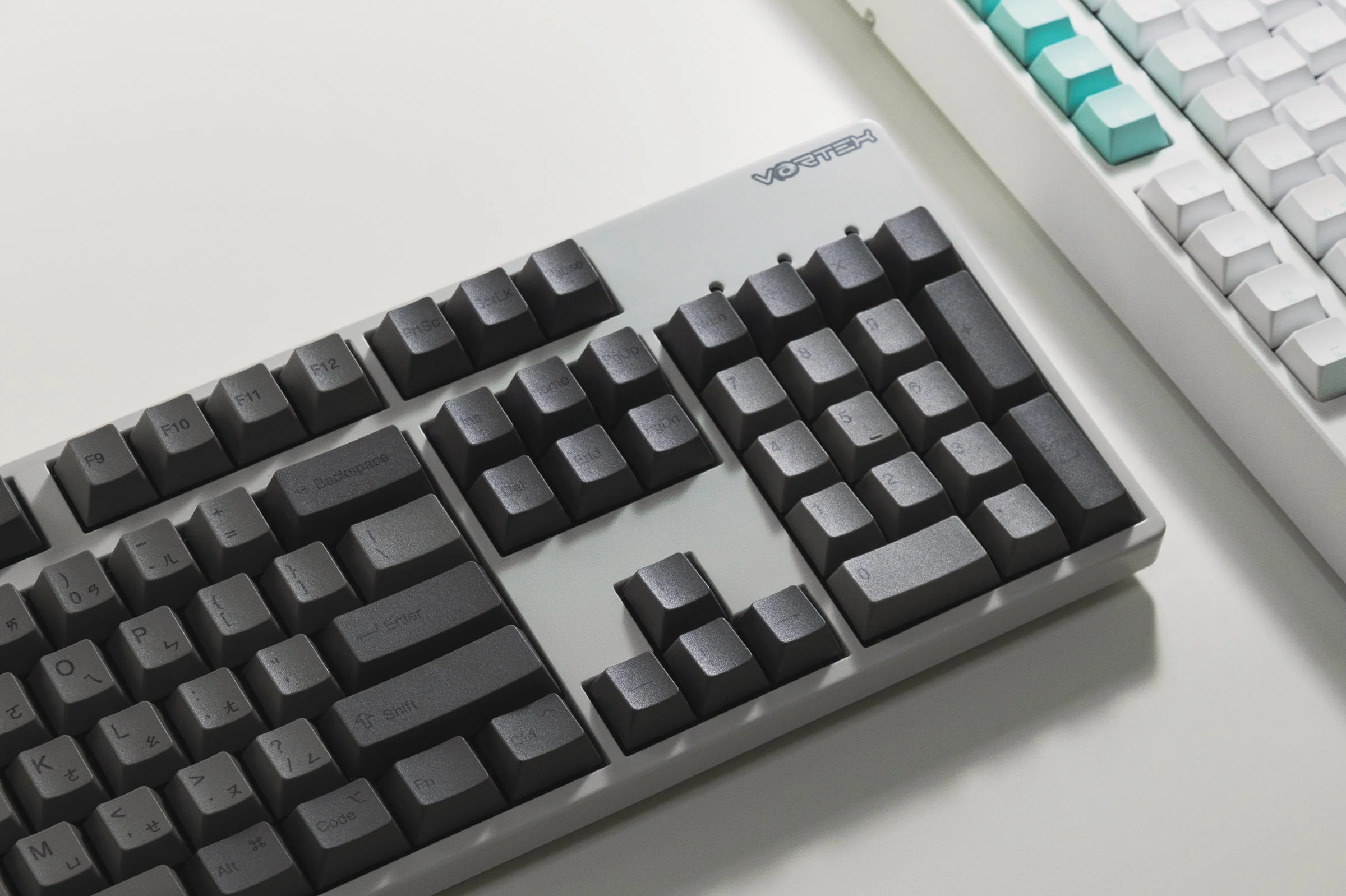 Vortex TYPE Wireless Hotswap Keyboard - Image 7